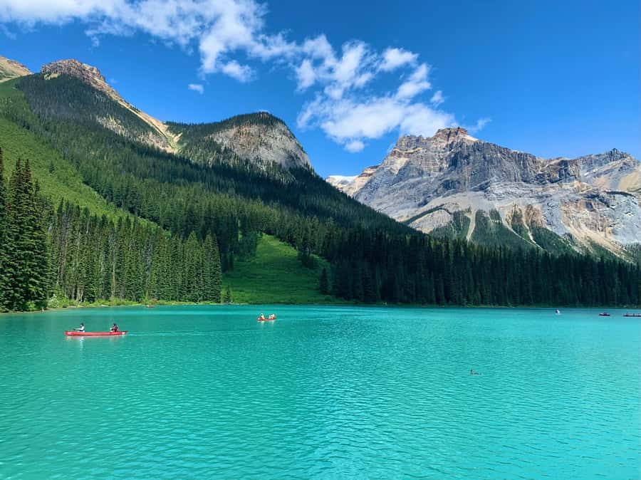 Calgary: Lake Louise, Moraine Lake, & Emerald Lake Tour - Moraine Lake from June 1 through October 13