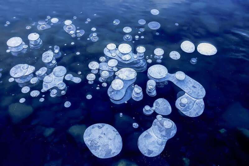 Canadian Rockies: Abraham Lake Ice Bubbles Helicopter Tour - What the Canadian Rockies Ice Bubbles tour really includes