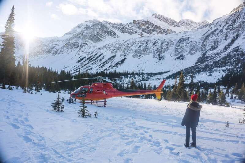 Canadian Rockies: Abraham Lake Ice Bubbles Helicopter Tour - A hot buffet gives you a useful start