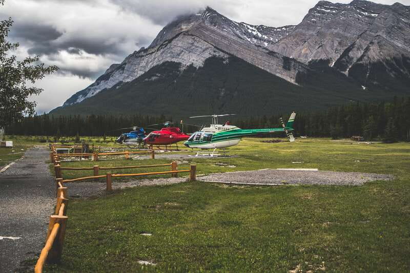 Canadian Rockies: Helicopter Flight with Exploration Hike - What the small helicopter group means