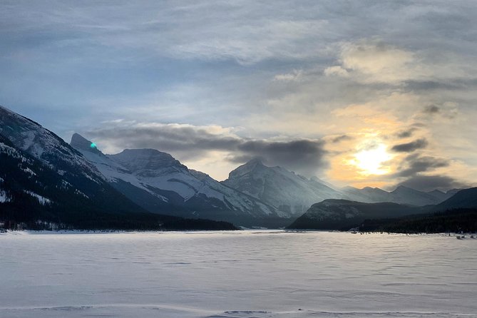 Canmore: Stargazing and Nature by Nightfall Walking Tour - 2hr - Timing, meeting point, and avoiding a missed start