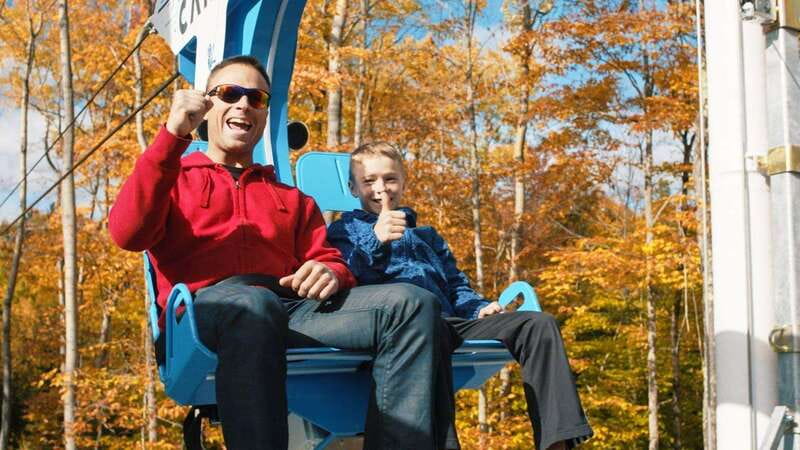 Canyon Sainte Anne: Air Canyon Ride with Park Entry - Walking from the rim to the canyon floor