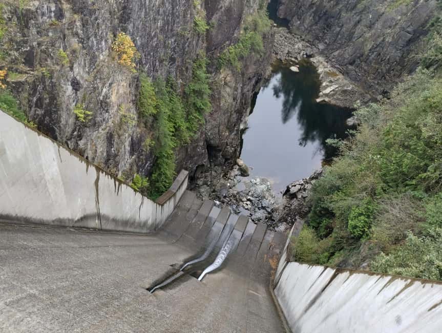 Capilano Suspension Br+Lake+Dam+Hachery/4in1/CAR/Small GROUP - Why this tour works as a North Shore sampler