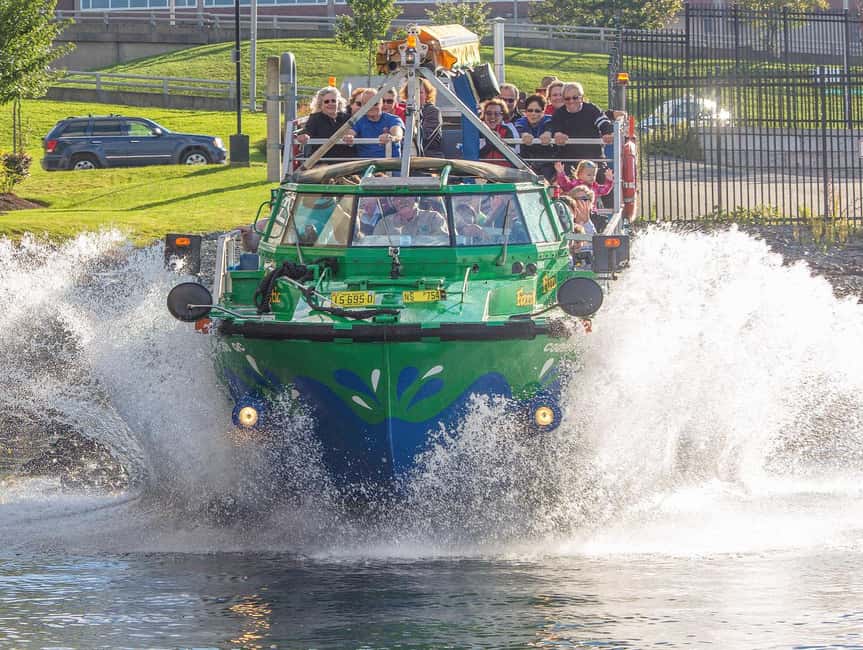 Charlottetown: Harbour Hopper Tour - The splash into Charlottetown Harbour