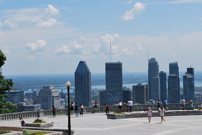 City tour; afternoon in Montreal - Downtown Montreal in a 30-minute city snapshot