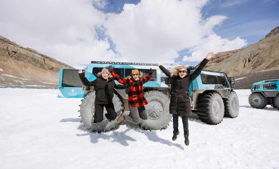 Columbia Icefield: Ice Odyssey Glacier Experience - Why the small group changes the glacier visit