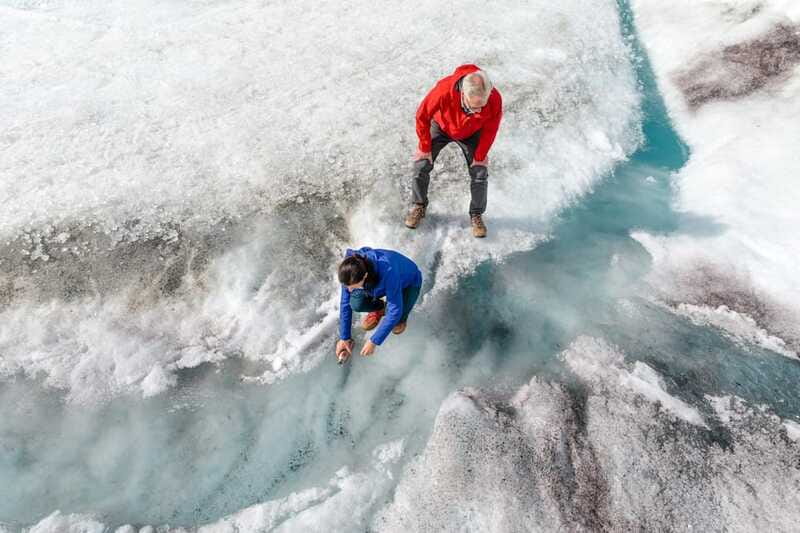 Columbia Icefield, Peyto Lake, Bow Lake Discovery Tour - The Columbia Icefield and 150 minutes at the Discovery Centre