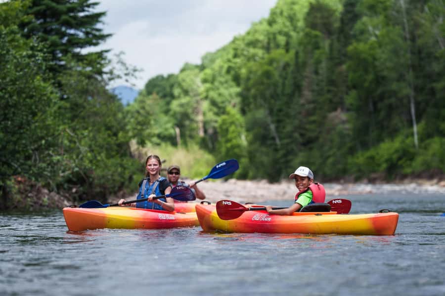 Descent of the Gouffre River in Baie-St-Paul, Charlevoix - La Familiale - Choosing the right kayak for your family