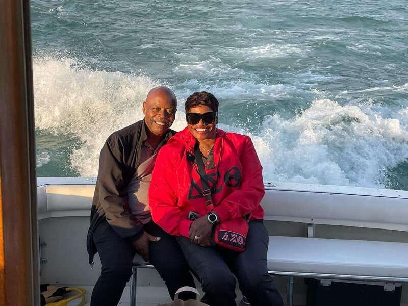 Detroit: Lake St. Clair Boat Cruise with Choice of Vessel - Why a sunset departure makes sense