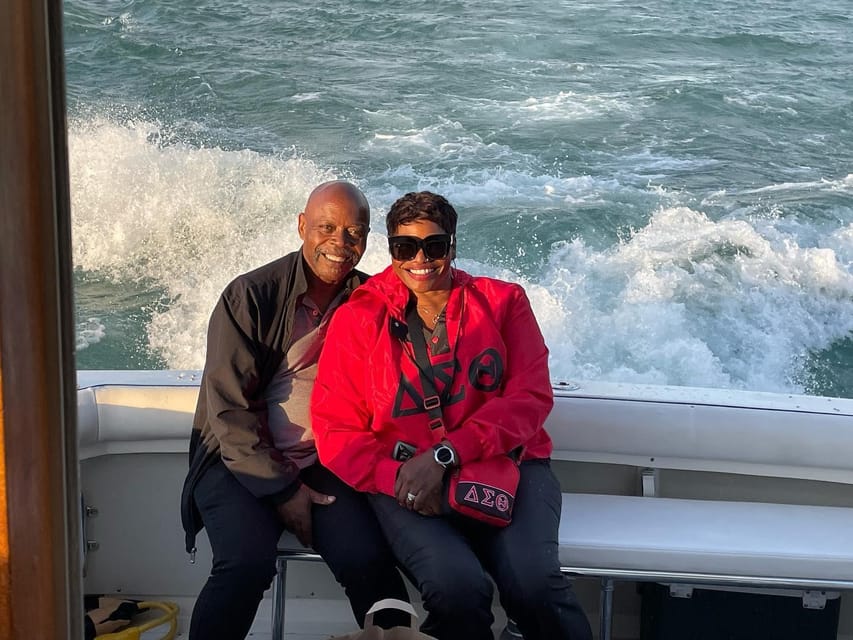 Detroit: Lake St. Clair Boat Cruise with Choice of Vessel - BYOB, coolers, and the right boat-day packing list
