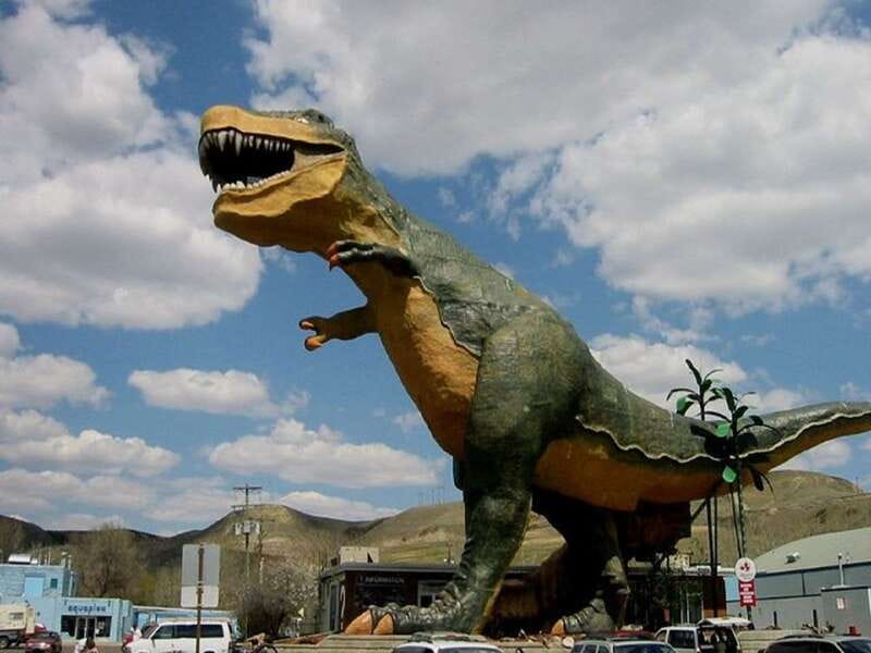 Drumheller: Bad Land & Dinosaur Museum Tour from Calgary - Horseshoe Canyon and the first look at Drumheller