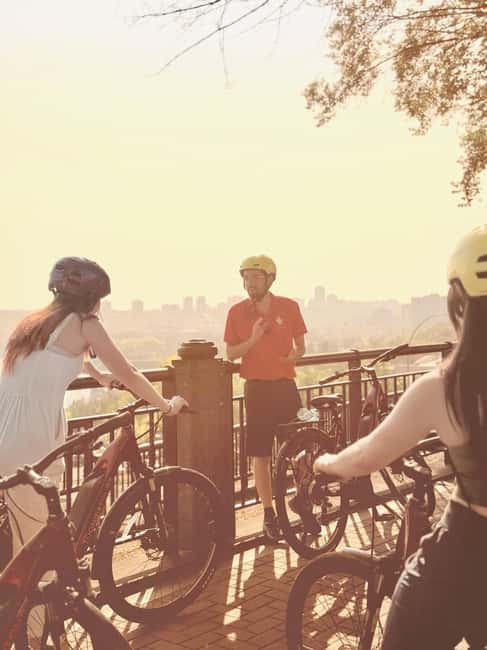 Edmonton: City Bike Tour, Highlights and River Valley - University of Alberta and the city’s educational side