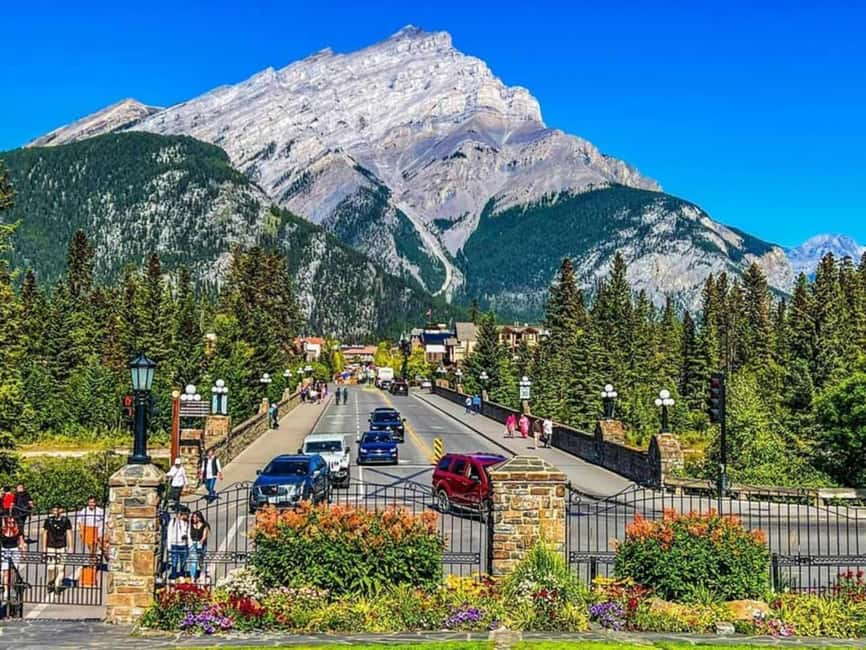 Emerald Lake, Lake Louise, Johnston Lake & Banff Gondola - Moraine Lake and the seasonal change