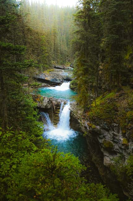 Emerald Lake, Louise, Takakkaw Falls, Johnston Canyon & More - Lake Louise gives you the big opening view