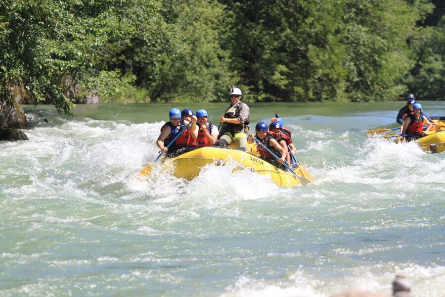 Family-Friendly Cheakamus Splash - What happens after the raft reaches shore