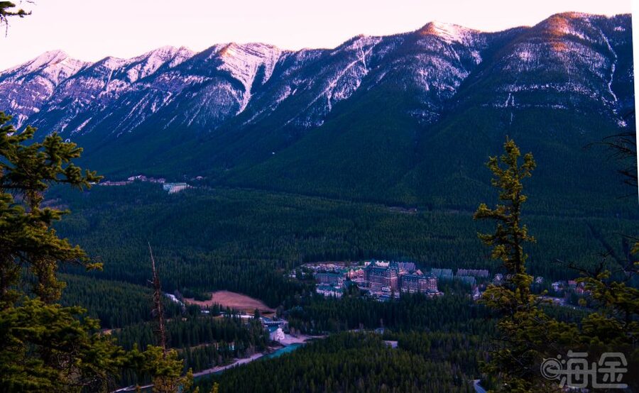 From Banff/Canmore: Deep 1 Day Tour in Banff National Park - Sulphur Mountain Gondola: the optional big view