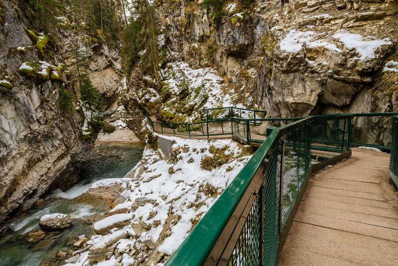 From Banff: Johnston Canyon Guided Icewalk - Key points to know before you book