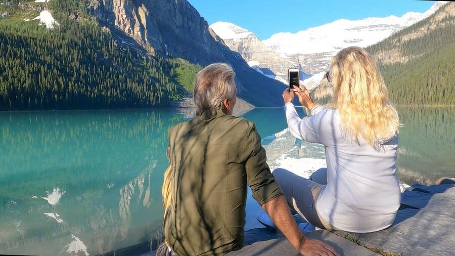From Banff: Moraine Lake & Lake Louise Tour - The Bow Valley Parkway and Morant’s Curve
