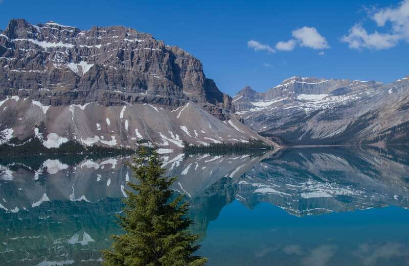 From Calgary/Banff: Columbia Icefield Glacier Full-Day Trip - The Discovery Centre gives you the main break
