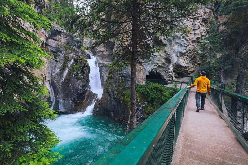From Calgary: Banff, Moraine Lake and Lake Louise Tour - Key points to know before booking