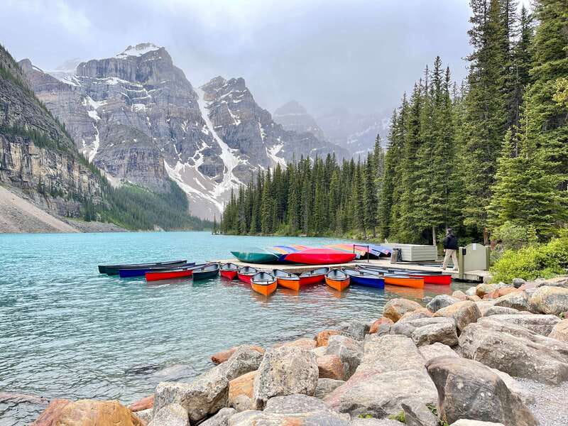 From Calgary: Banff & Yoho National Parks Private Day Tour - Lake Louise: the classic first look