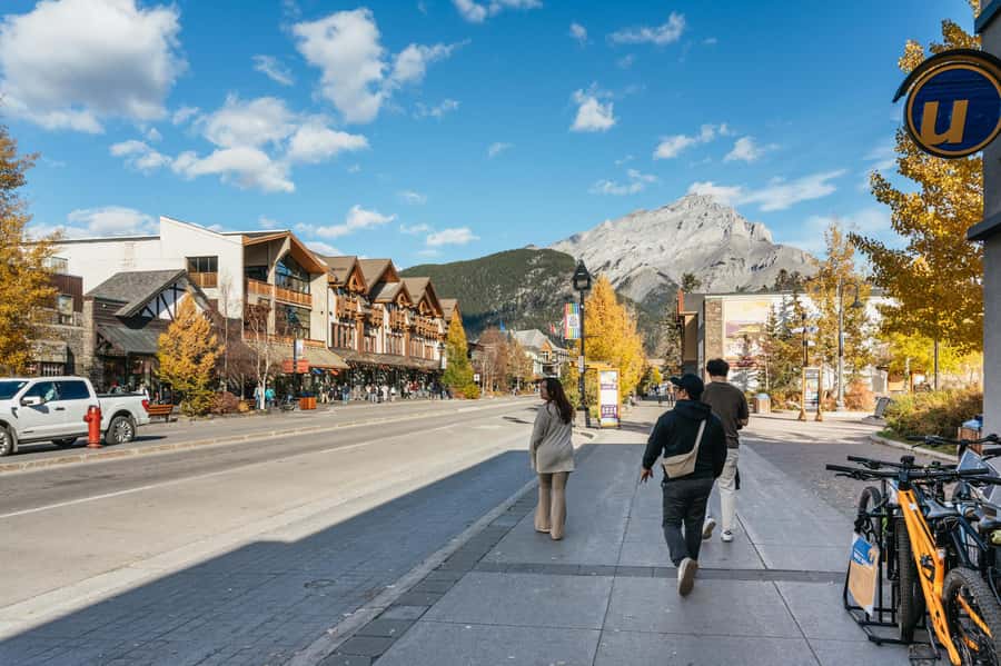 From Calgary: Private Banff National Park Day Trip - What the private guide adds