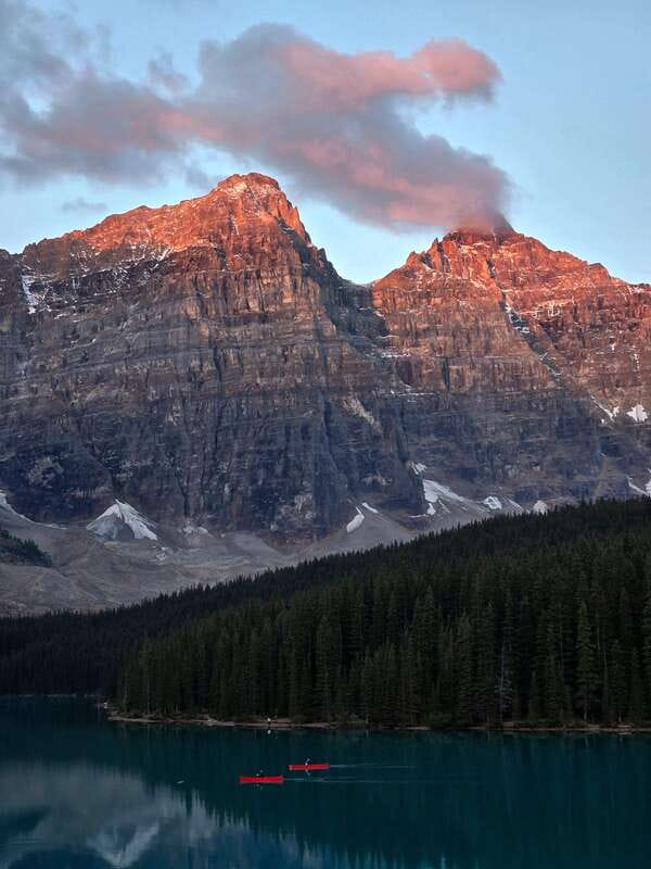 From Canmore/Banff: Moraine Lake Sunrise & Lake Louise Tour - What the guide adds to the day