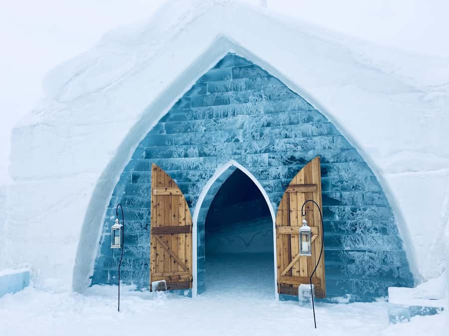 From Montreal: Full-Day Tour of Quebec City with Cruise - Petit Champlain and Place Royale