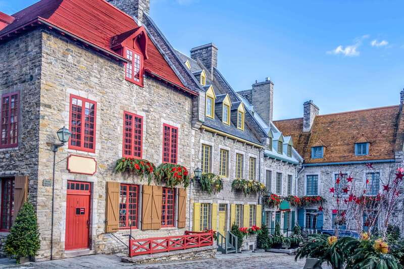 From Montreal: Quebec City and Montmorency Falls Day Trip - Seeing Old Quebec with a local guide