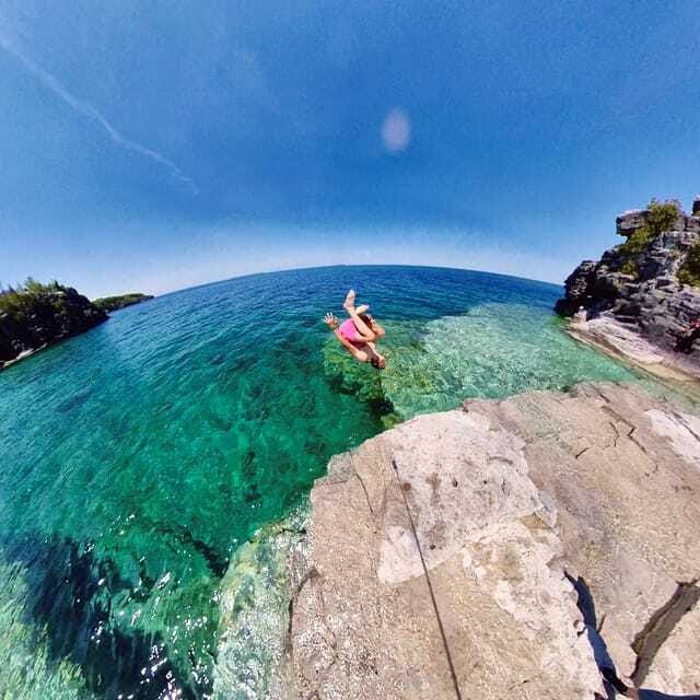 From Toronto: Bruce Peninsula Guided Hiking Day Trip - The waterfall bonus and the return to Toronto