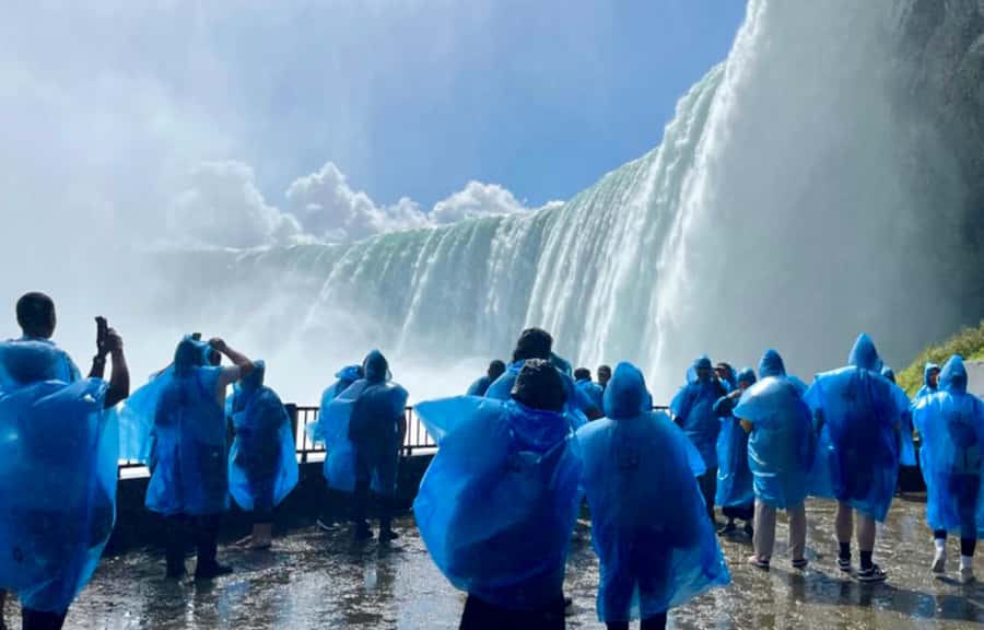 From Toronto: Niagara Falls Tour + Boat Ride and/or Journey - Starting in Toronto between 7:30 and 8:35 AM