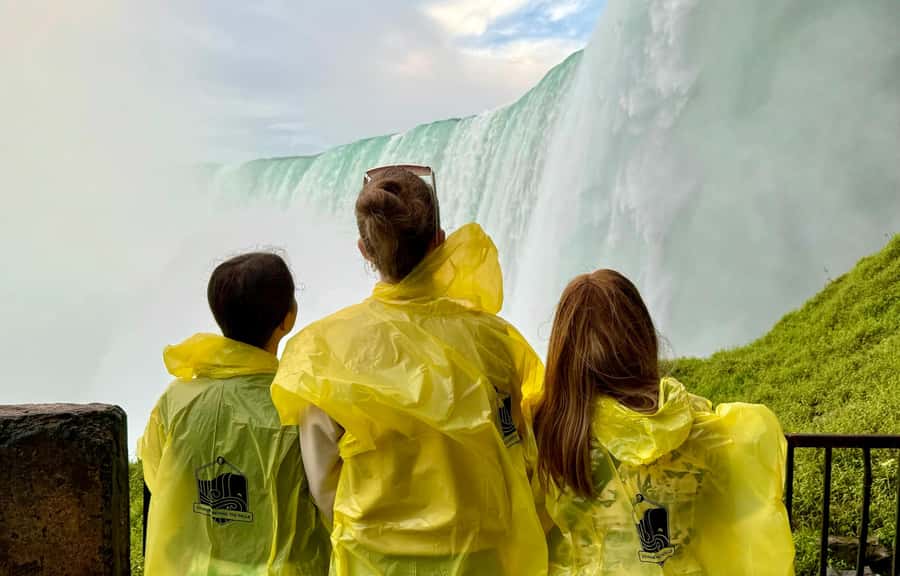 From Toronto: Niagara Falls Tour + Boat Ride and/or Journey - Photo stops beyond the main viewing area