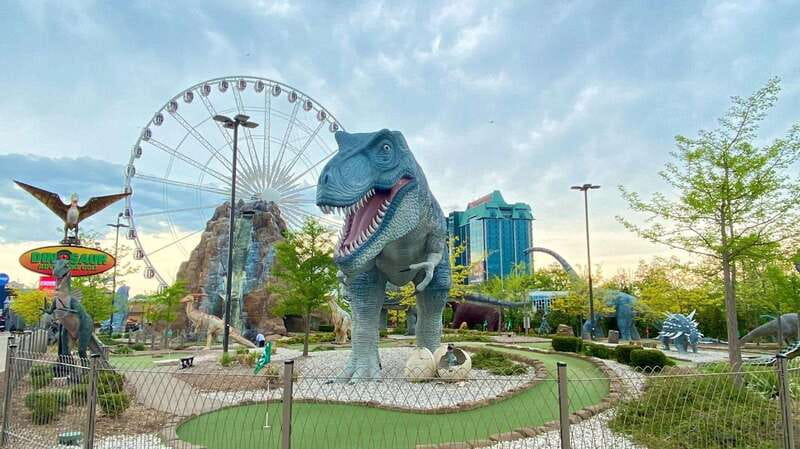 From Toronto: Niagara Falls Tour with Journey & Dinner - Practical details that can make the day easier