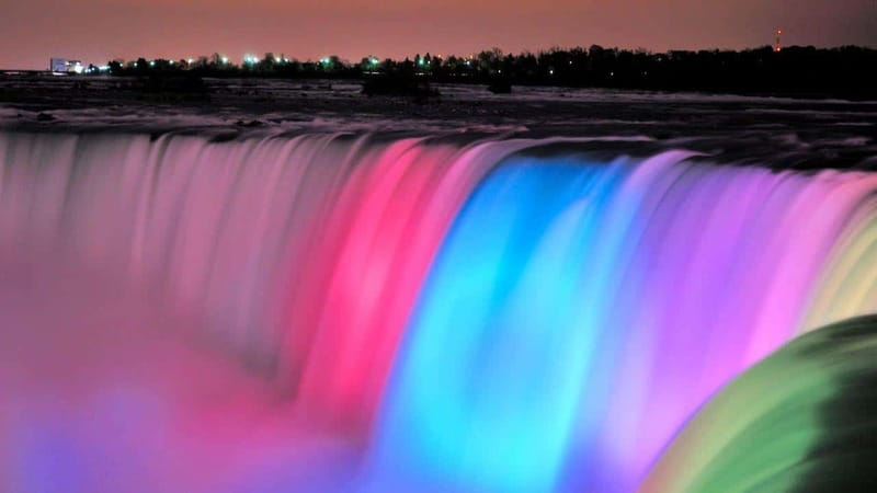 From Toronto: Niagara Falls Tour with Journey & Dinner - What the $196 price really covers