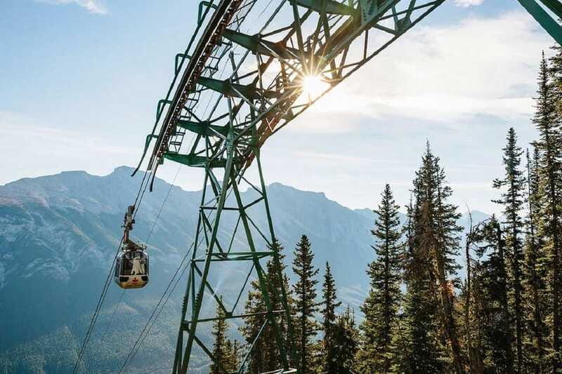 From Vancouver:4-Day Columbia Icefield & Banff National Park - Guide language, coach comfort, and daily pace