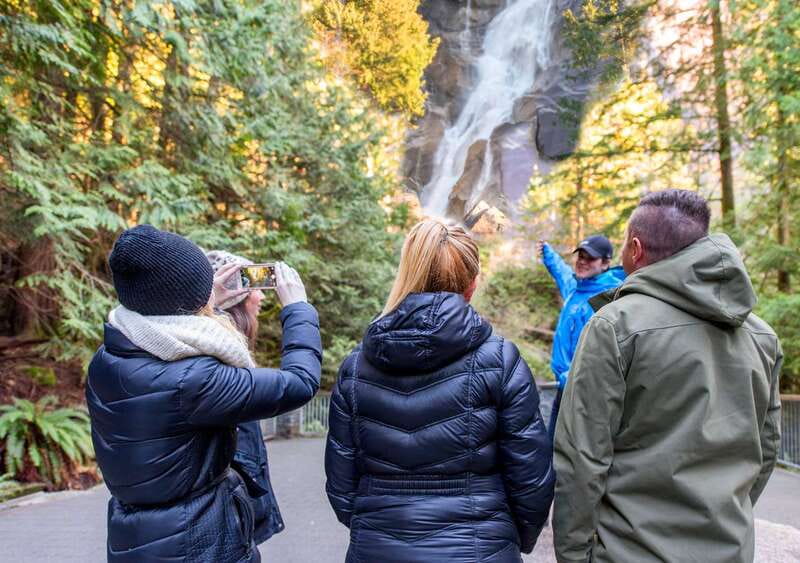From Vancouver: Full-Day Whistler Tour - Stawamus Chief: a 15-minute look at a giant