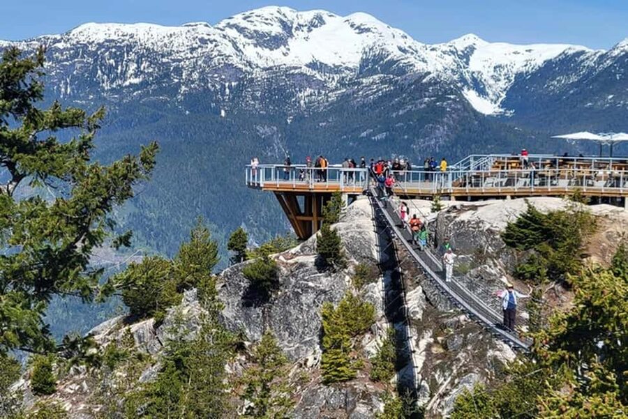 From Vancouver: Whistler Private Day Trip - Shannon Falls and the first easy walk
