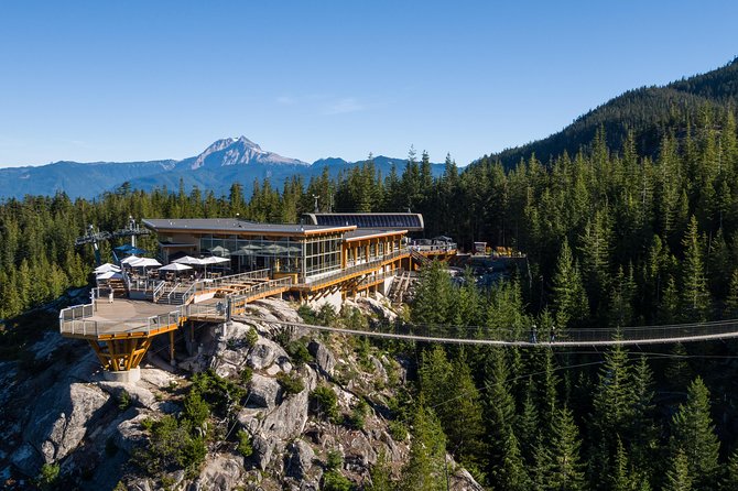 From Vancouver: Whistler & Sea to Sky Gondola with Shannon Falls - The guides are a major part of the value