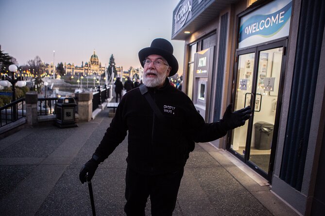 Ghostly Walking Tour in Victoria - Group size, sound, and comfort
