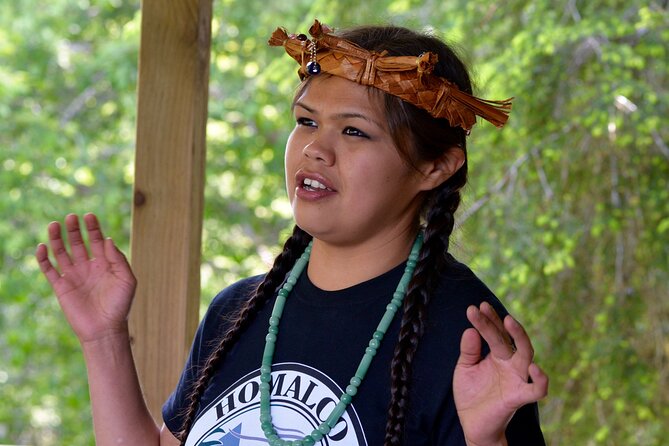 Great Bears of Bute: Grizzly Bear Viewing & Indigenous Cultural Tour - Why the Homalco guides make the difference