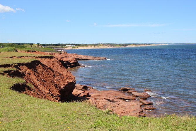 Green Gables House & Our Island Experience - Red cliffs and the Gulf of St. Lawrence