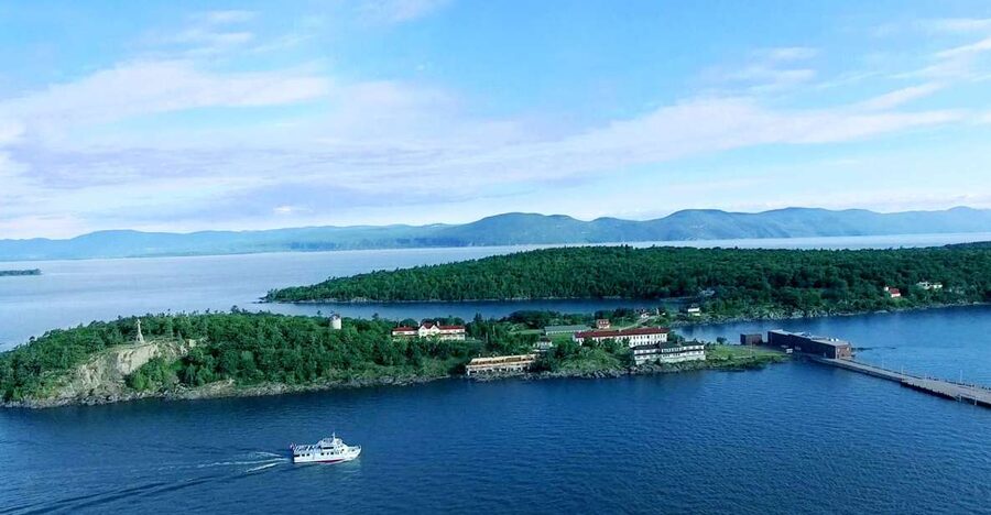 Grosse-Île: Irish Immigrant Memorial Cruise & Tour - Who will enjoy this most?