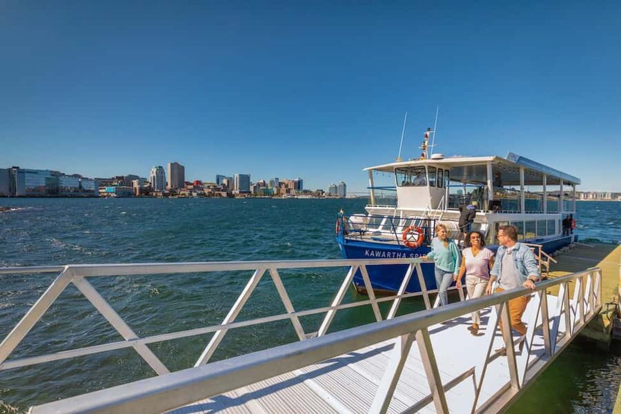 Halifax: Georges Island National Historic Site Ferry Ticket - The 10-minute ferry to Georges Island