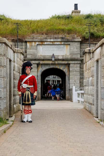 Halifax: Peggy's Cove, Citadel and Titanic Cemetery Tour - The drive from Halifax to Peggy’s Cove
