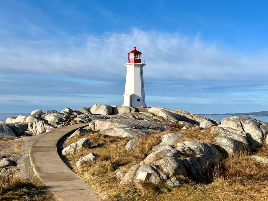 Halifax Small-Group Express Peggy’s Cove Tour - Small groups change the feel of the outing