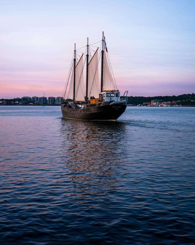 Halifax Sunset Cruise Aboard the Tall Ship Silva - The first harbour views
