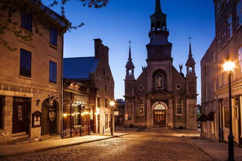 Haunted Old Montreal Ghost Walking Tour - What the theatrical format adds
