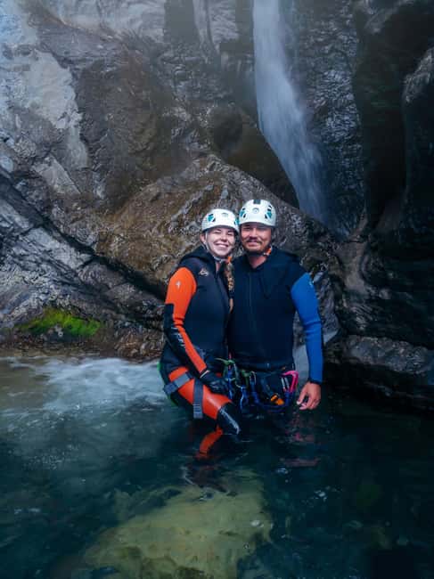 Heart Creek Canyoning tour - Beginner friendly - Near Banff - Finishing with slides and a hike back