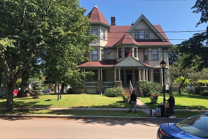 Historic Walking Tour of Charlottetown - Governor’s House, Victoria Park, and Charlottetown Harbour