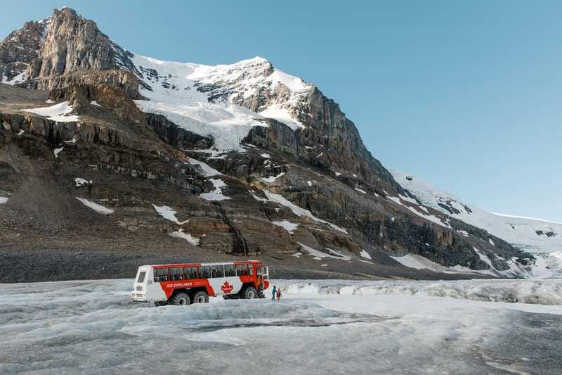 Icefield: Icefield Parkway, Bow Lakes & Peyto Lakes Day Tour - The guide can make the difference